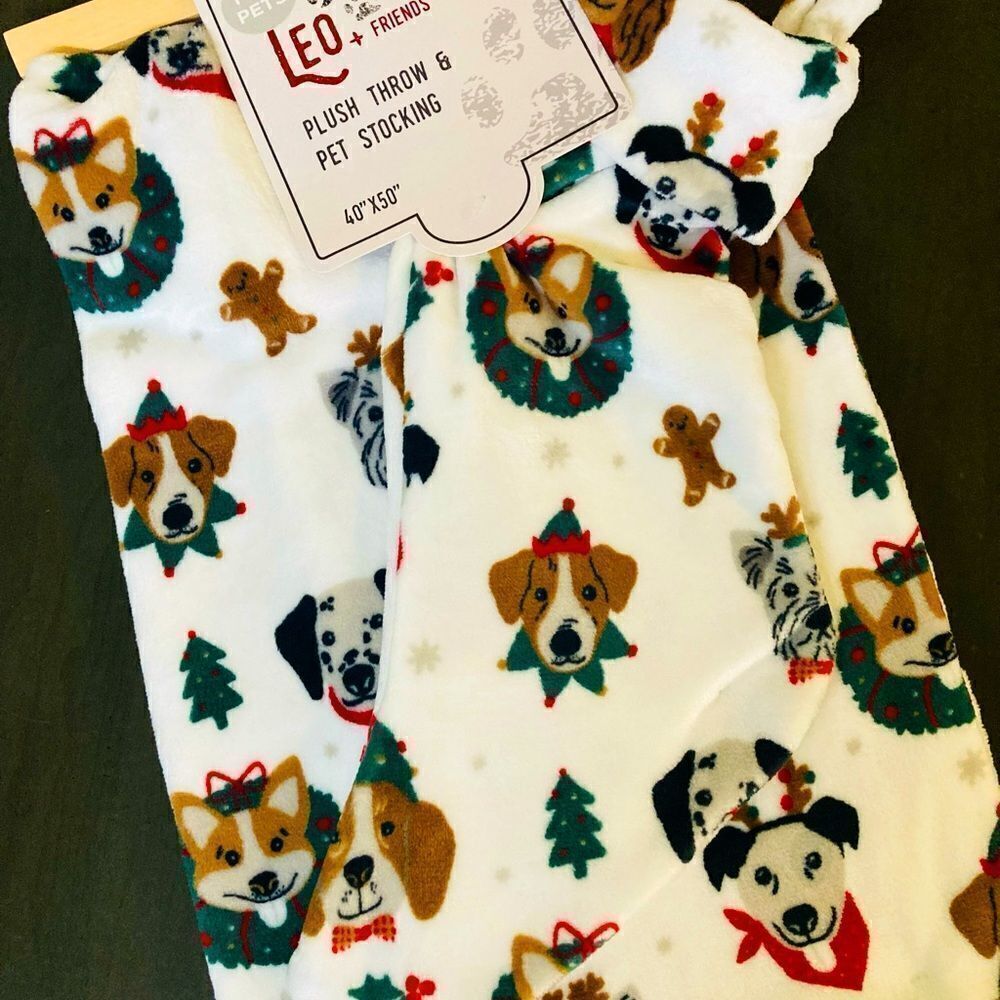 NWT Plush 2-pc Christmas Dogs Pet Throw Blanket & Stocking Gift Set